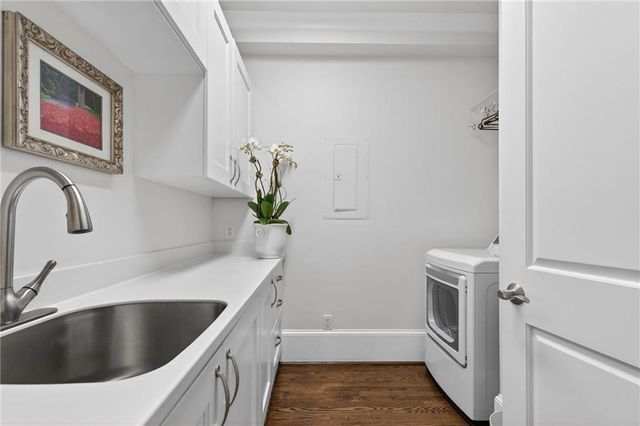 92 Old Ivy Road NE 7, Atlanta, GA 30342