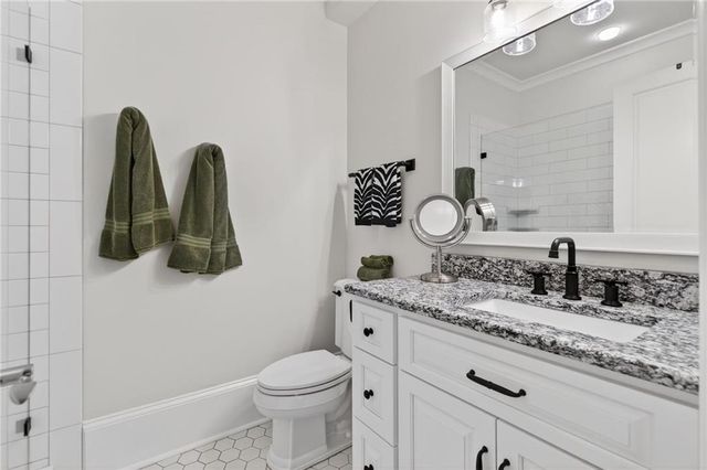 92 Old Ivy Road NE 7, Atlanta, GA 30342