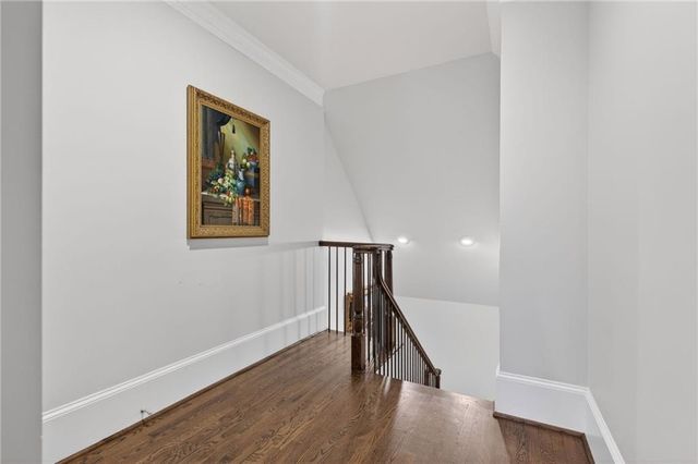 92 Old Ivy Road NE 7, Atlanta, GA 30342