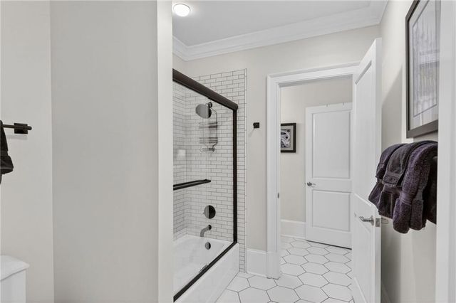 92 Old Ivy Road NE 7, Atlanta, GA 30342