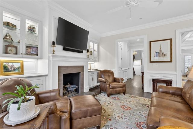 92 Old Ivy Road NE 7, Atlanta, GA 30342
