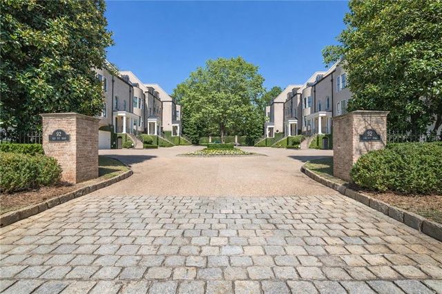 92 Old Ivy Road NE 7, Atlanta, GA 30342