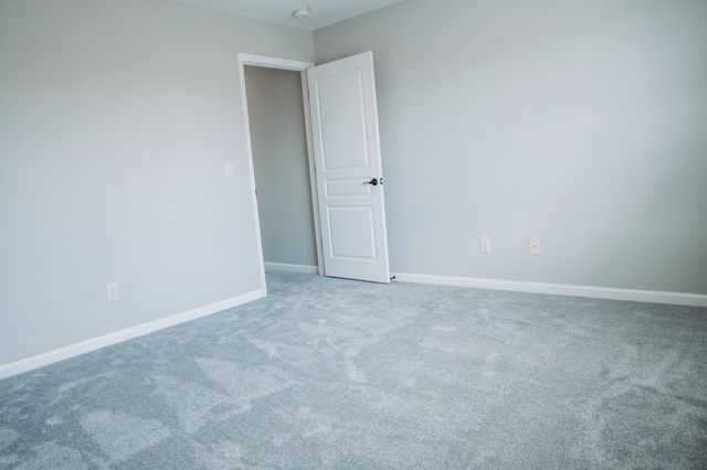 806 Warrington Ct, Gallatin, TN 37066