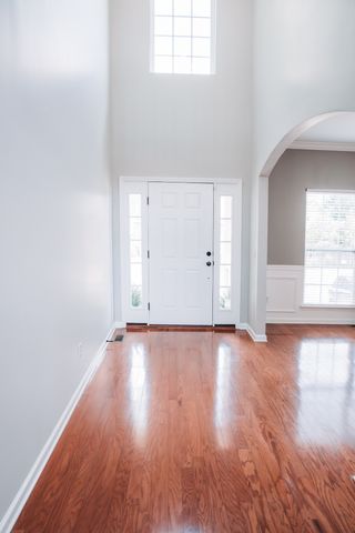 806 Warrington Ct, Gallatin, TN 37066