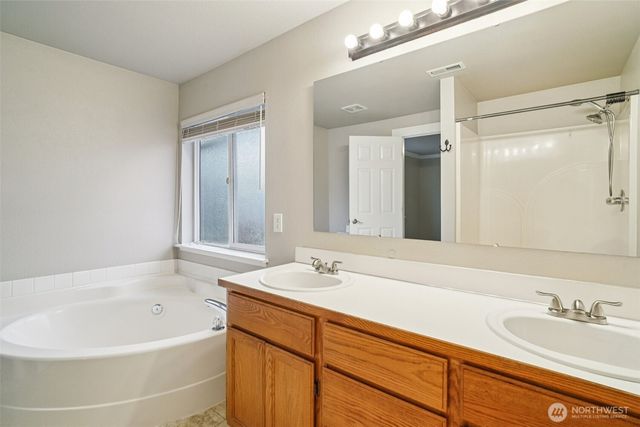 17903 68th Avenue E, Puyallup, WA 98375