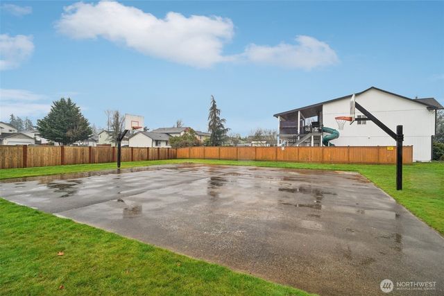 17903 68th Avenue E, Puyallup, WA 98375