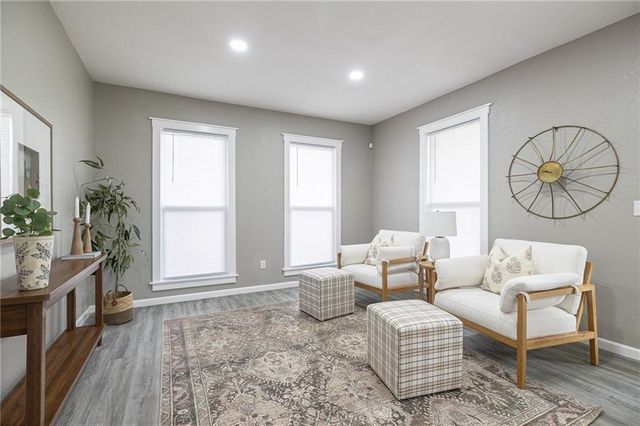21195 S Woodland Road, Spring Hill, KS 66083