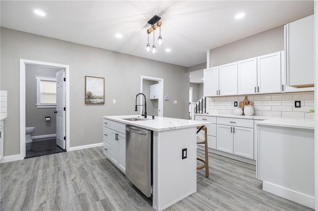 21195 S Woodland Road, Spring Hill, KS 66083