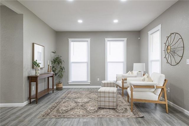 21195 S Woodland Road, Spring Hill, KS 66083