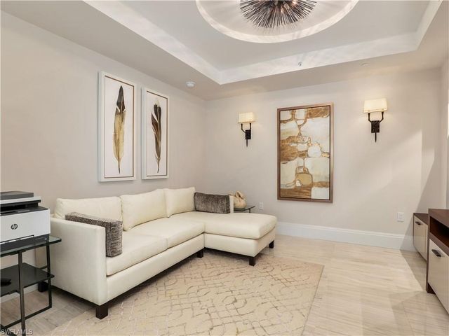 13665 Vanderbilt DR 301, Naples, FL 34110