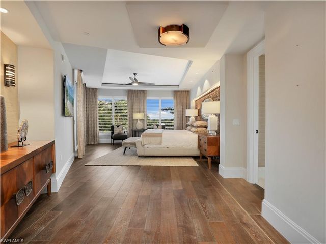 13665 Vanderbilt DR 301, Naples, FL 34110