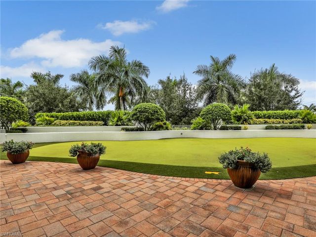 13665 Vanderbilt DR 301, Naples, FL 34110