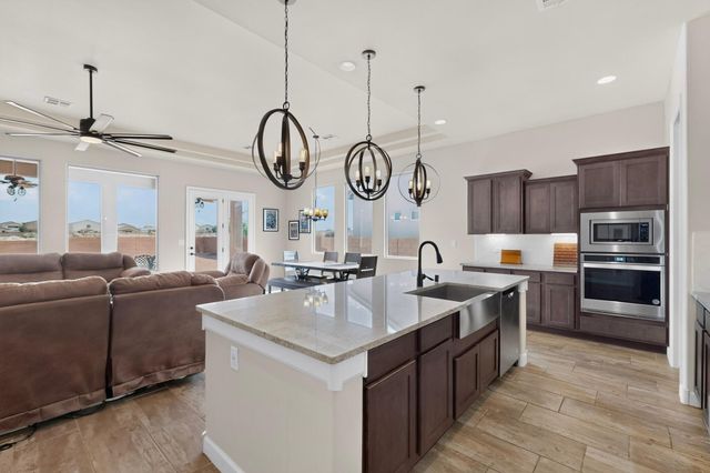 3932 Kodiak Road NE, Rio Rancho, NM 87144