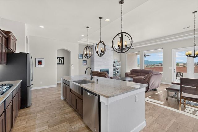3932 Kodiak Road NE, Rio Rancho, NM 87144