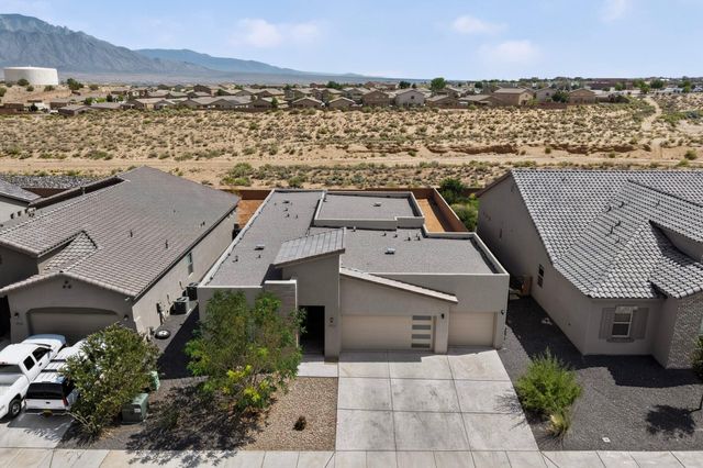 3932 Kodiak Road NE, Rio Rancho, NM 87144