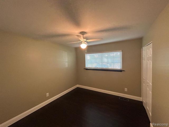 683 E Fox Hills Drive, Bloomfield Hills, MI 48304