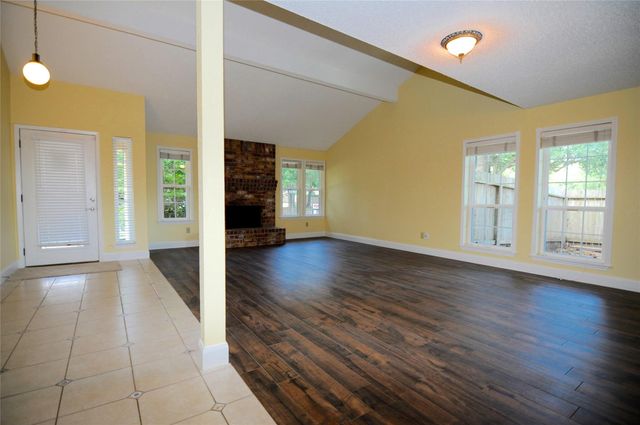 1903 Brushy Creek Drive, Sugar Land, TX 77478