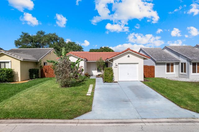 6154 Country Fair Circle, Boynton Beach, FL 33437