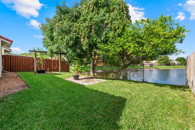 6154 Country Fair Circle, Boynton Beach, FL 33437