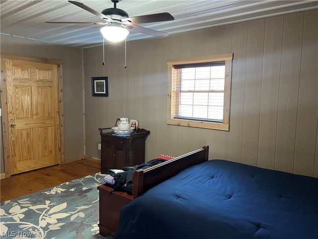 5180 Fresno Road, Dellroy, OH 44620