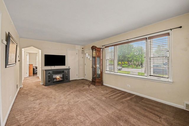 14806 Lawndale Avenue, Midlothian, IL 60445