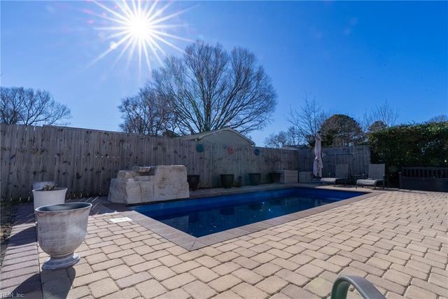 3633 Britt TER, Virginia Beach, VA 23452