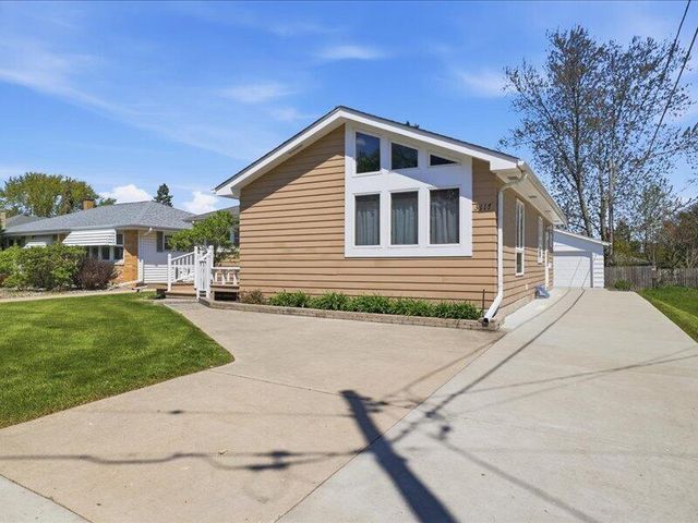 3117 Main STREET, Racine, WI 53402