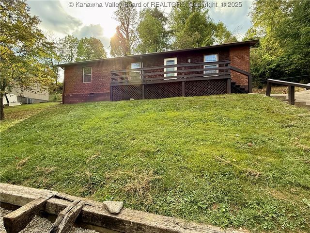 5405 Luann Drive, Charleston, WV 25313