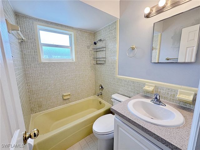 13802 3rd ST, Fort Myers, FL 33905