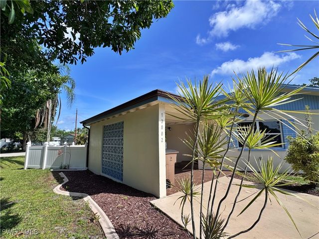 13802 3rd ST, Fort Myers, FL 33905