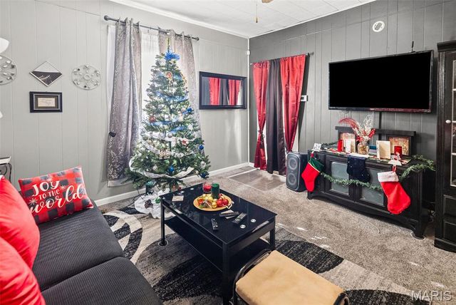 1415 N 13th Street, East St Louis, IL 62205