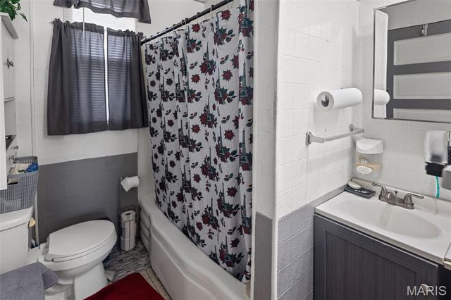 1415 N 13th Street, East St Louis, IL 62205