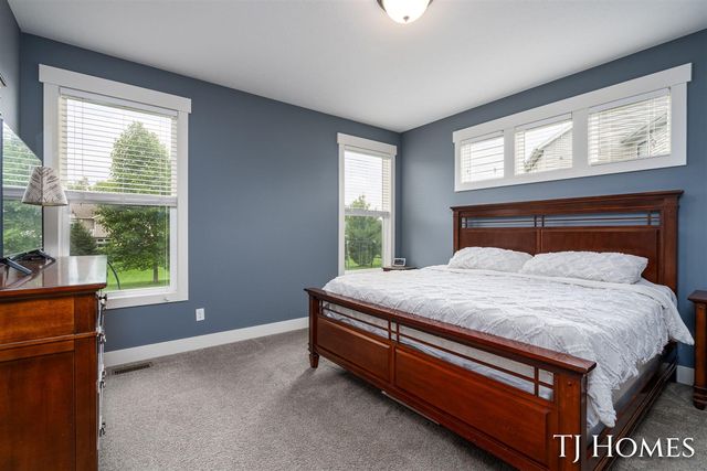 6200 Kuiper Drive, Grandville, MI 49418