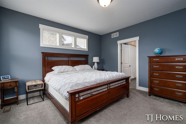 6200 Kuiper Drive, Grandville, MI 49418