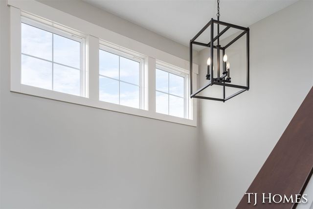 6200 Kuiper Drive, Grandville, MI 49418