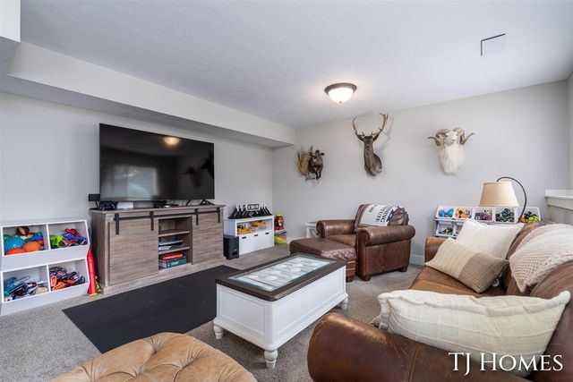 6200 Kuiper Drive, Grandville, MI 49418