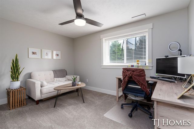 6200 Kuiper Drive, Grandville, MI 49418