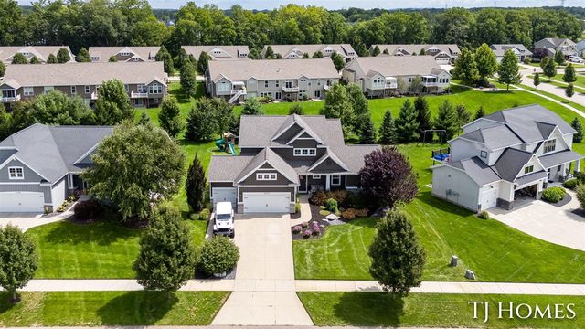 6200 Kuiper Drive, Grandville, MI 49418
