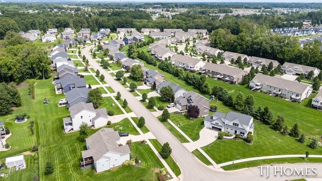 6200 Kuiper Drive, Grandville, MI 49418