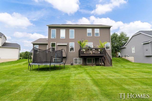 6200 Kuiper Drive, Grandville, MI 49418