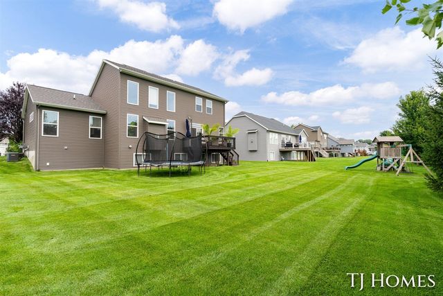 6200 Kuiper Drive, Grandville, MI 49418