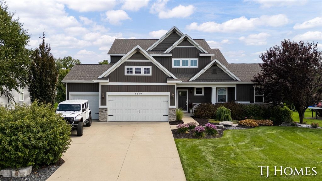 6200 Kuiper Drive, Grandville, MI 49418