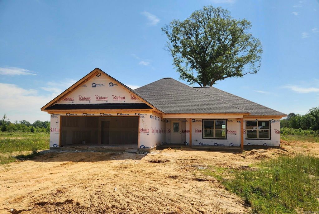 1088 Duke Drive, Bauxite, AR 72011