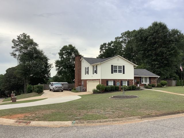 210 E Hickory Bend Road, Enterprise, AL 36330