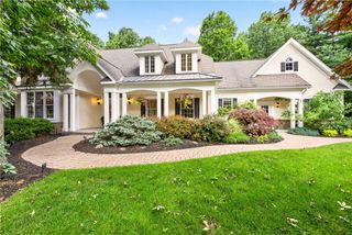 5 Risewood Lane, Perinton, NY 14534