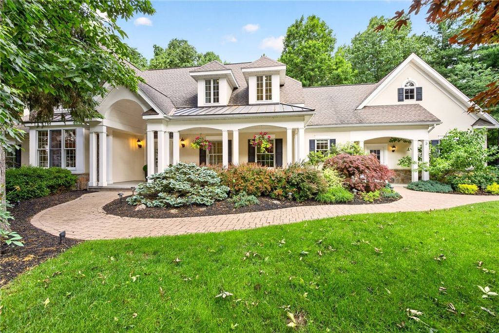 5 Risewood Lane, Perinton, NY 14534