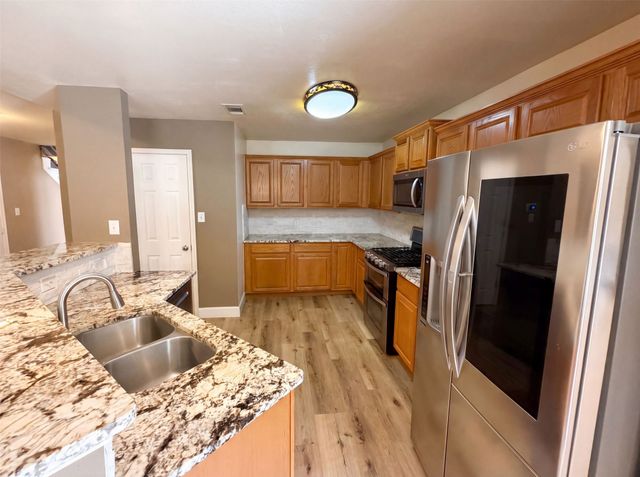106 Forestview Road, Hickory Creek, TX 75065