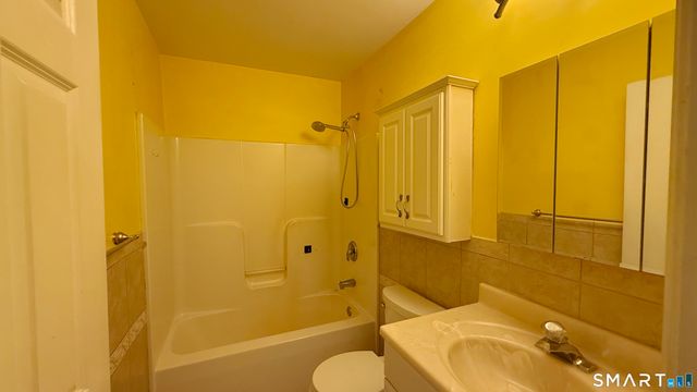 109 Davis Road, Seymour, CT 06483