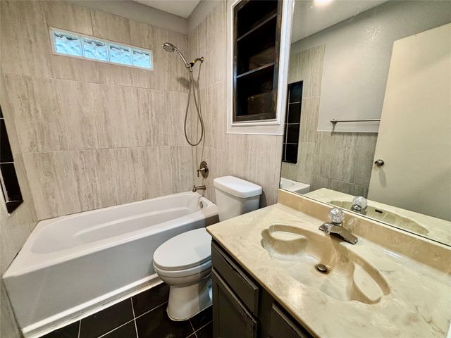 319 Iberis Drive, Arlington, TX 76018