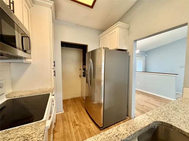 319 Iberis Drive, Arlington, TX 76018